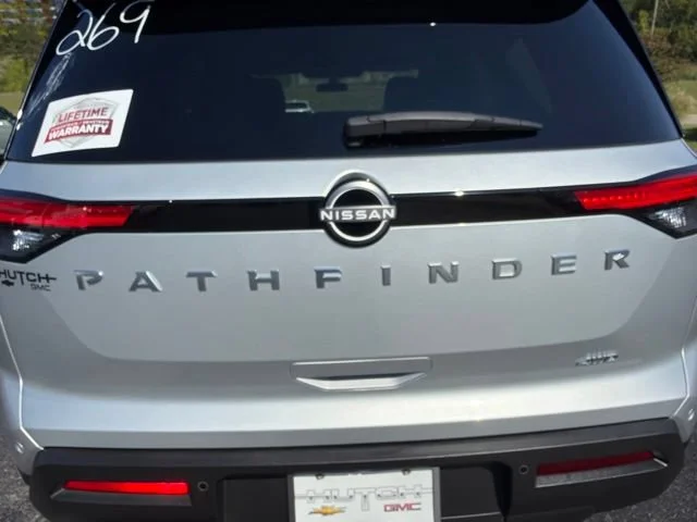 Used 2025 Silver Nissan SV image 17