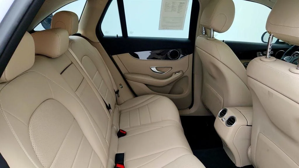 Used 2018 Polar White Mercedes-Benz GLC 300 4MATIC® SUV image 19