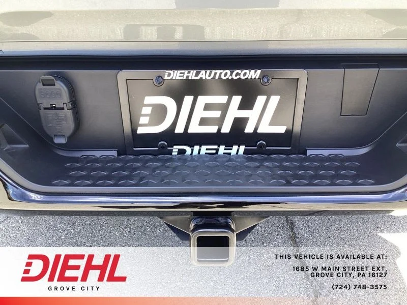 Used 2025 Gray Chevrolet ZR2 image 12