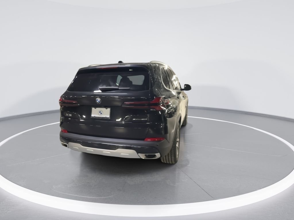 New 2026 Black Sapphire Metallic BMW xDrive40i image 7