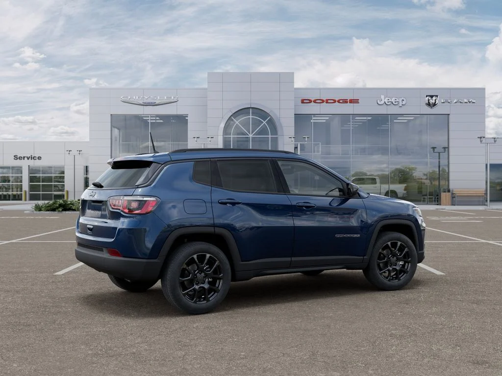 New 2026 Fathom Blue Pearl Coat Jeep Latitude image 4