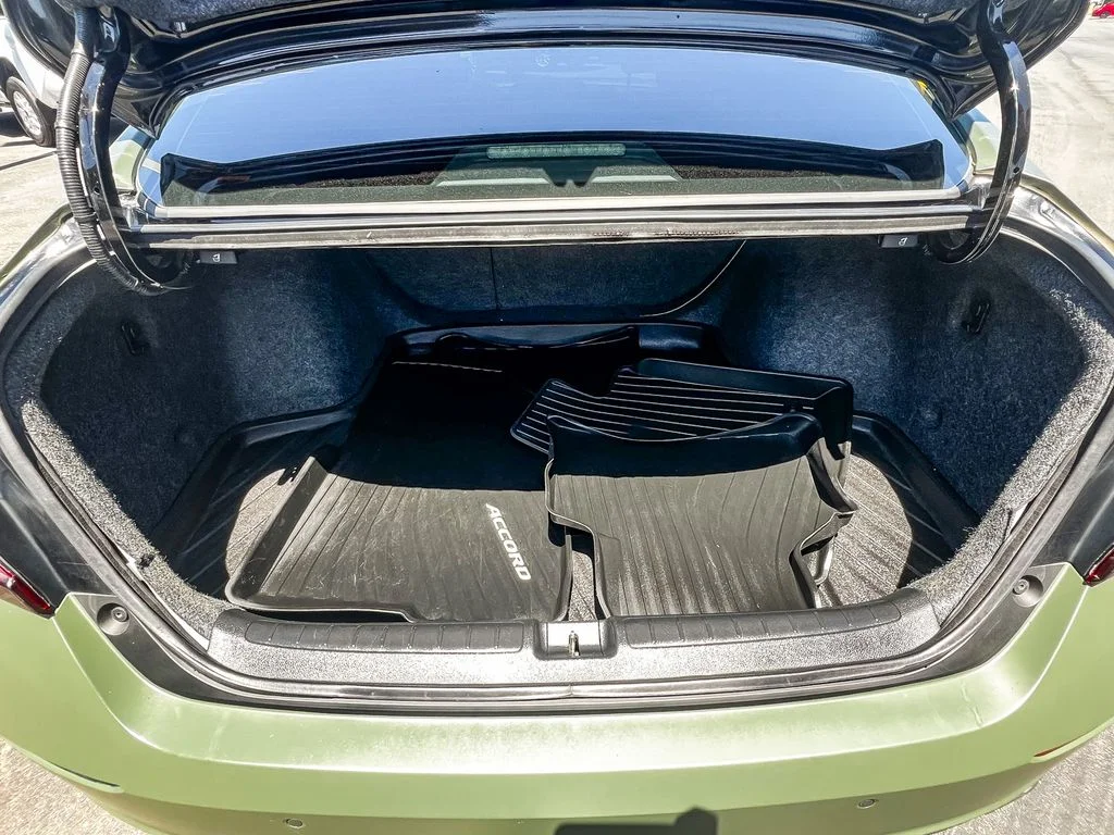 Used 2022 Green Honda Touring image 26