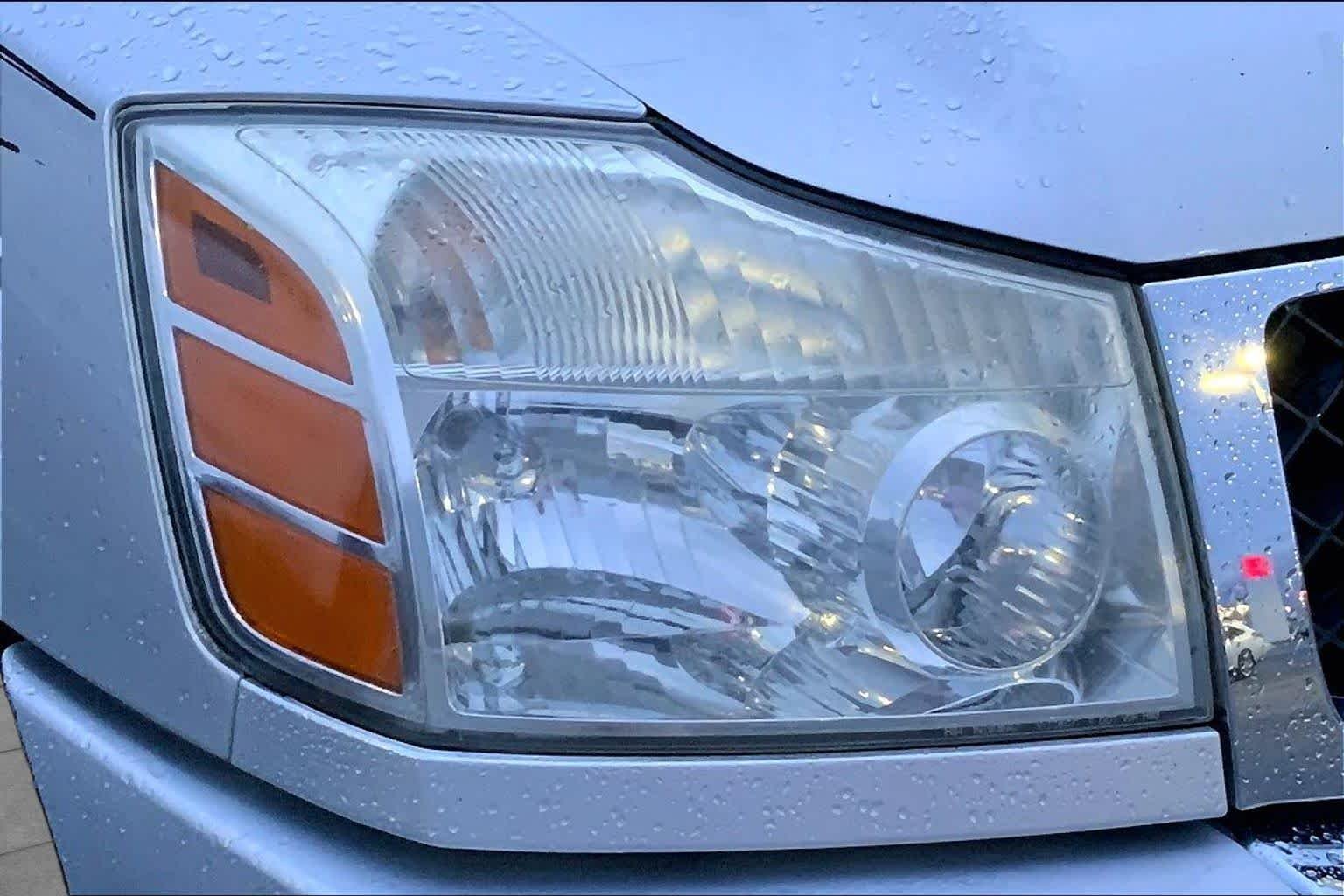 Used 2007 Radiant Silver Nissan SE image 22