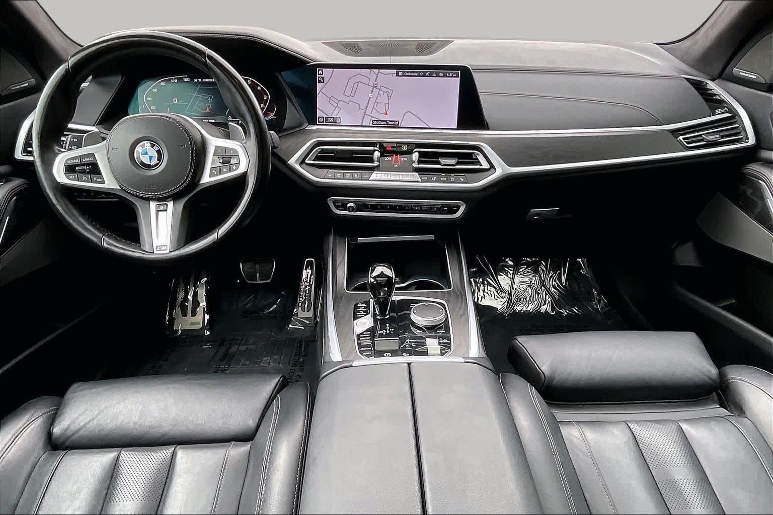 Used 2022 Black Sapphire Metallic BMW M50i image 15