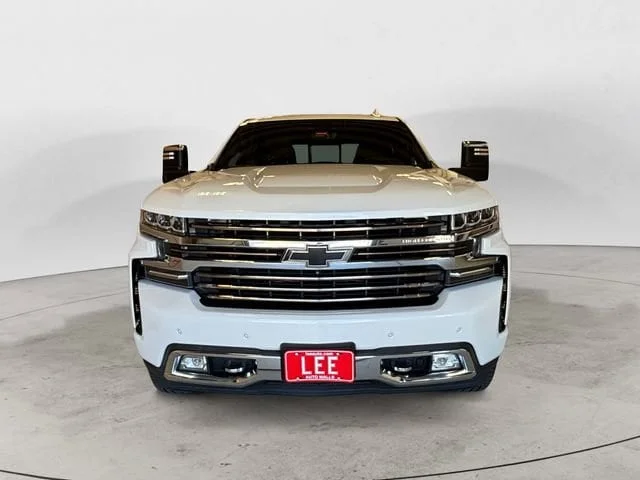Used 2021 Iridescent Pearl Tricoat Chevrolet High Country image 9