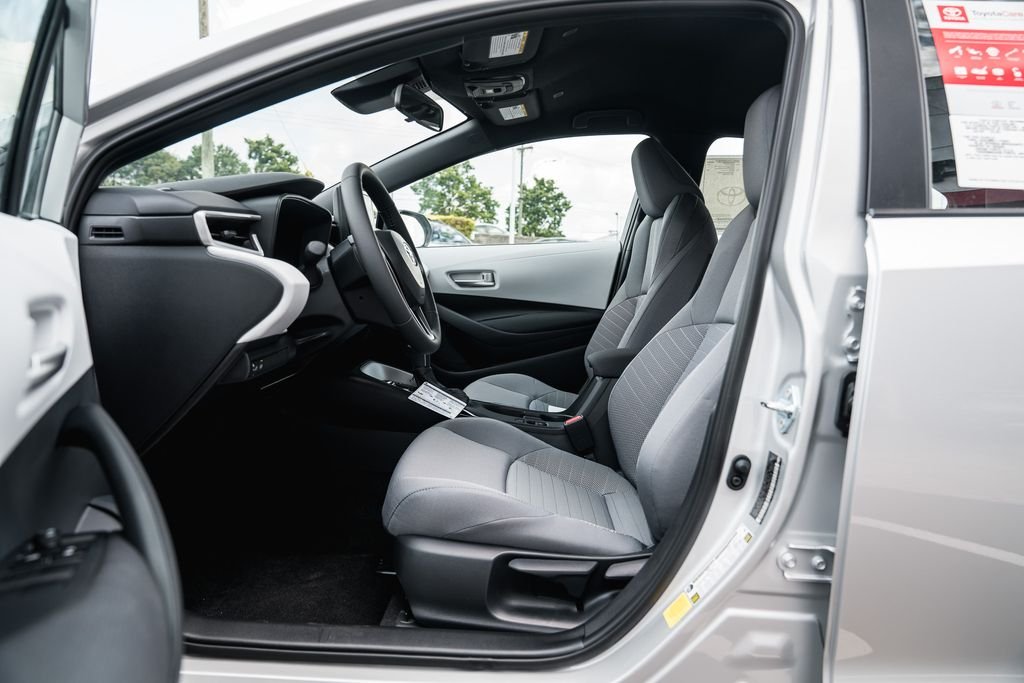 New 2026 Classic Silver Metallic Toyota SE image 23