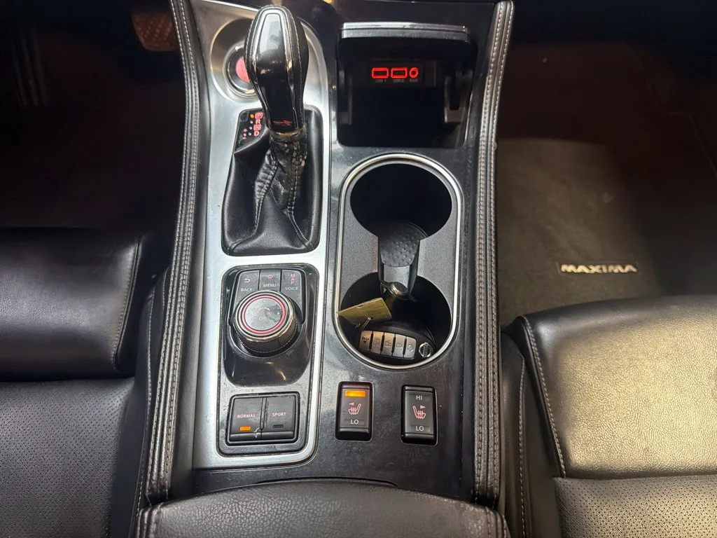 Used 2017 Deep Blue Pearl Nissan 3.5 SV image 18