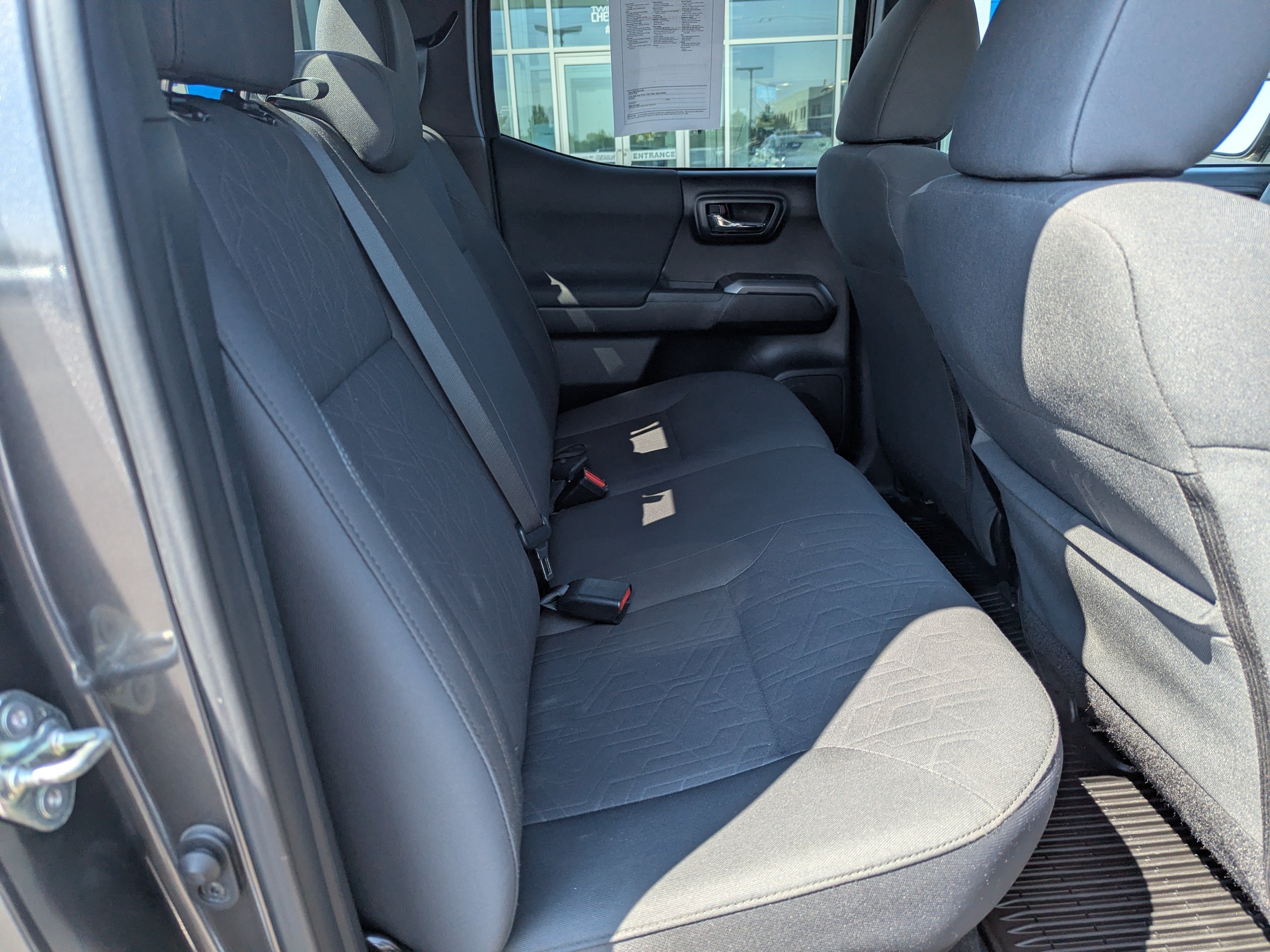 Used 2018  Toyota SR image 34