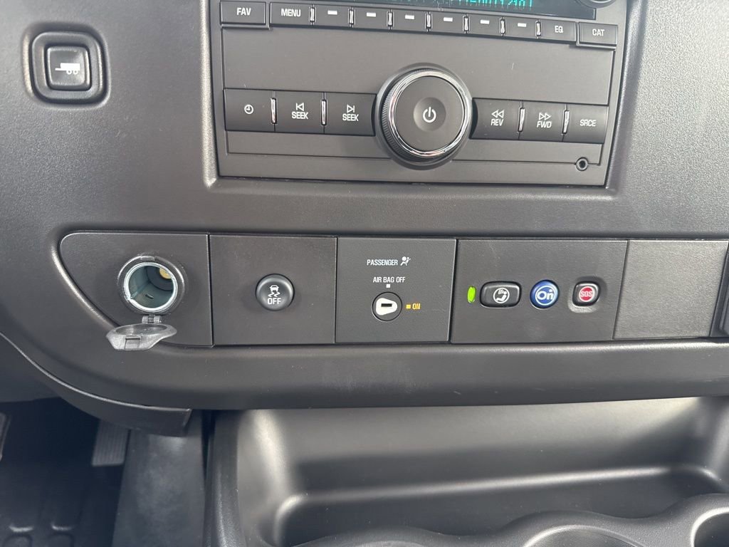 2025 Chevrolet Express Cargo Work Van - Photo 35