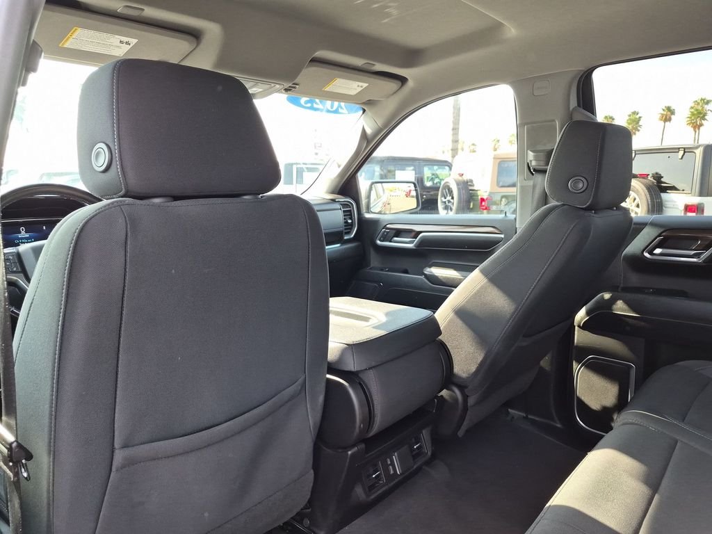 2023 Chevrolet Silverado 1500 LT - Photo 28