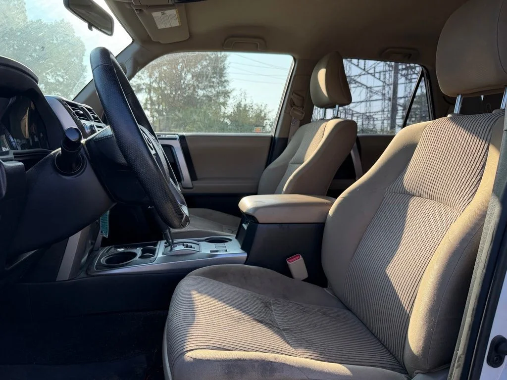 Used 2019 White Toyota SR5 image 18