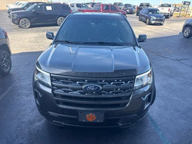 Used 2019 Gray Ford XLT image 4