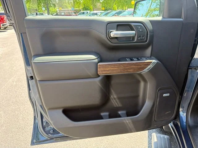 Used 2021 NORTHSKY BLUE METALLIC Chevrolet High Country image 10