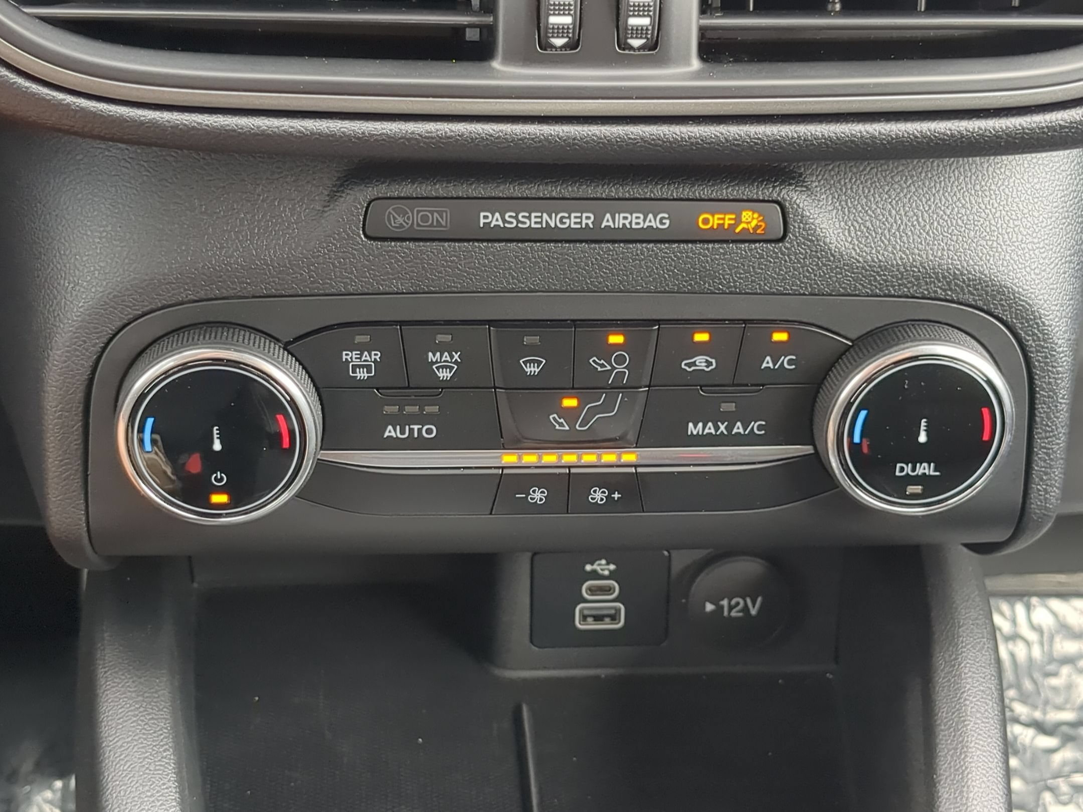 Used 2025 Silver Metallic Ford Active image 24