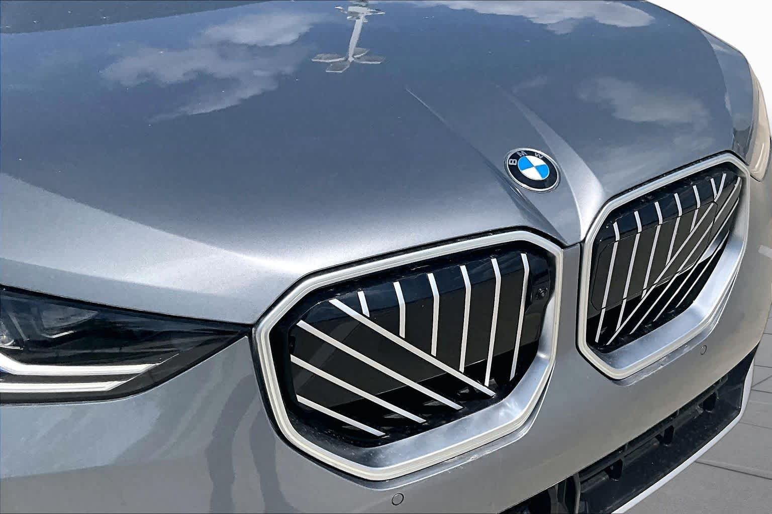 Used 2026 Skyscraper Grey Metallic BMW 30 xDrive image 28