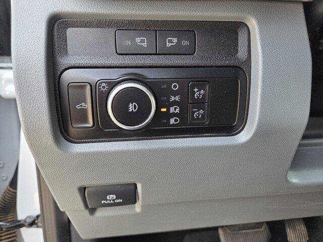 Used 2024 Oxford White Ford XLT image 14
