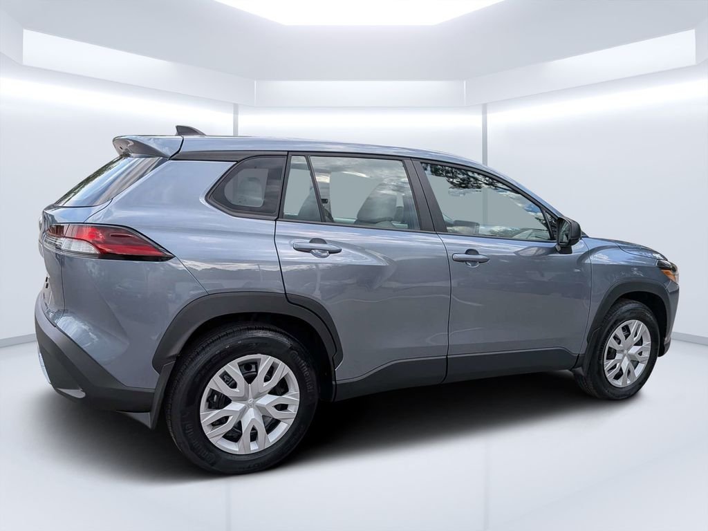 Used 2026  Toyota L image 3