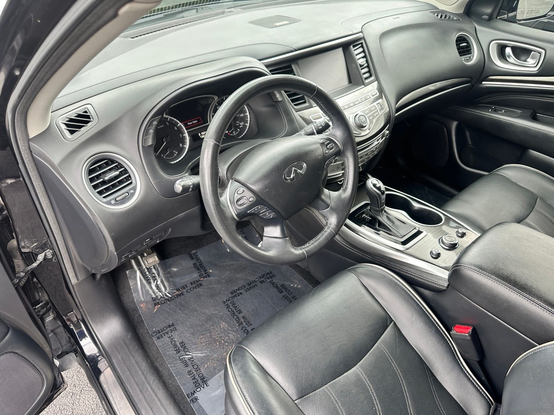 Used 2020 Black INFINITI LUXE image 6