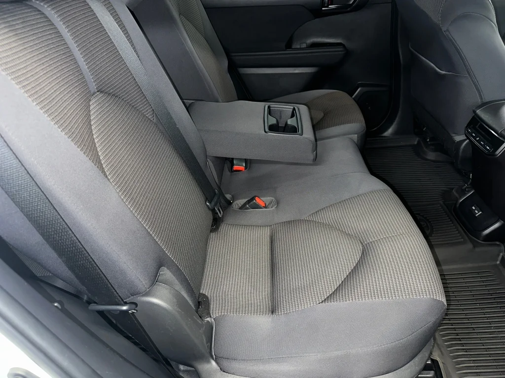 Used 2023 Wind Chill Pearl Toyota L image 26
