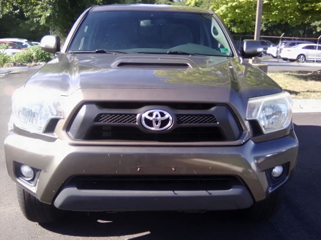 Used 2013 Brown Toyota Base image 15