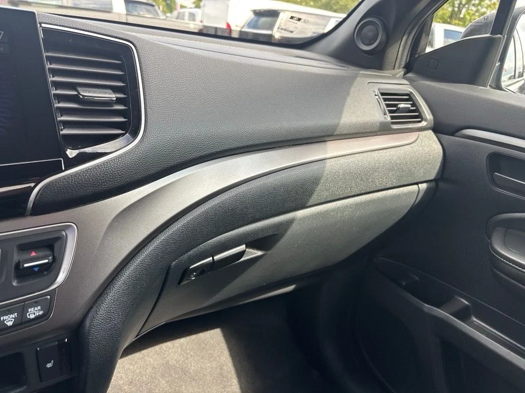 Used 2023 Black Honda EX-L image 25