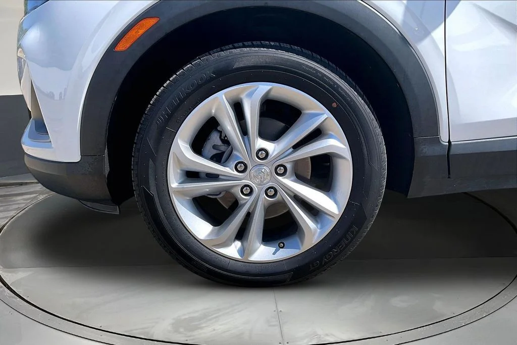 Used 2021 White Buick Preferred image 35