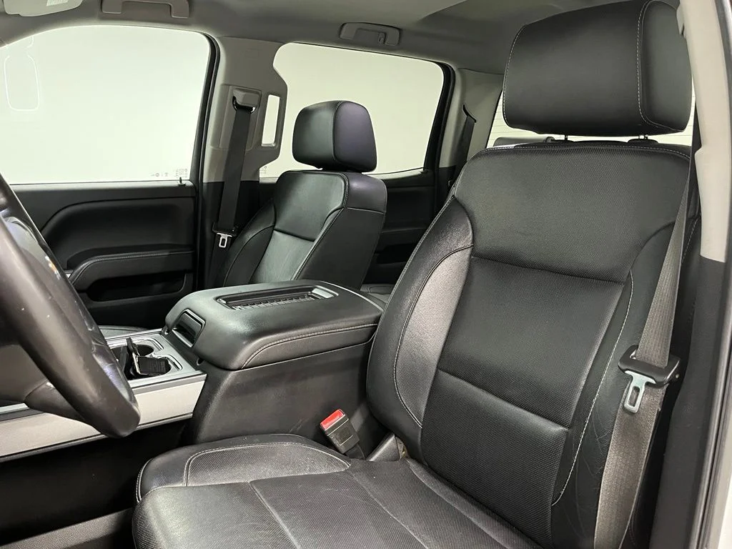 Used 2018 White Chevrolet LTZ image 22