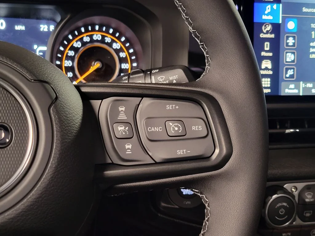 2026 Jeep Wrangler 4-Door photo 5