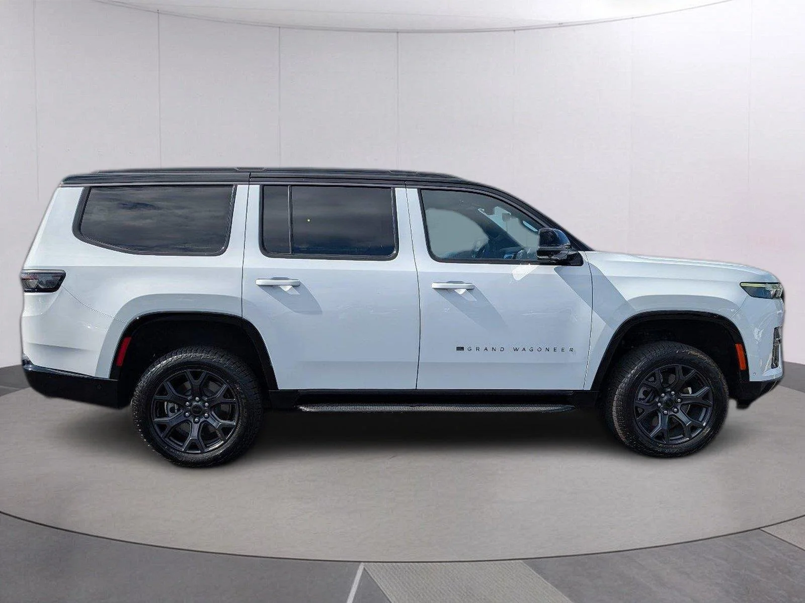 Used 2026 Bright White Clearcoat Jeep Upland image 8