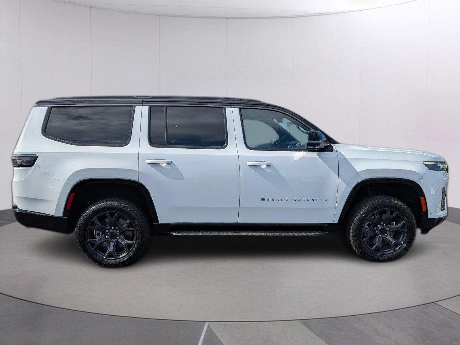 Used 2026 Bright White Clearcoat Jeep Upland image 8
