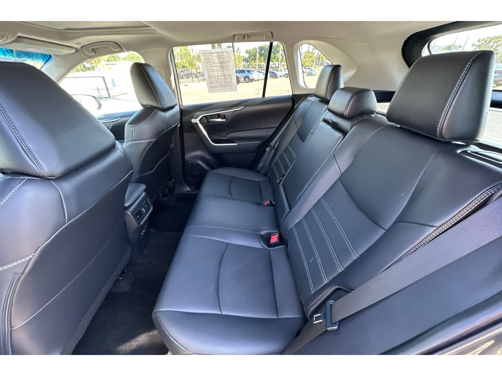 Used 2023 Magnetic Gray Metallic Toyota XLE Premium image 14
