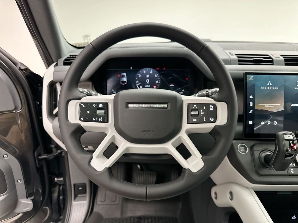 New 2026 Carpathian Grey Prem Met Land Rover X-Dynamic SE image 15