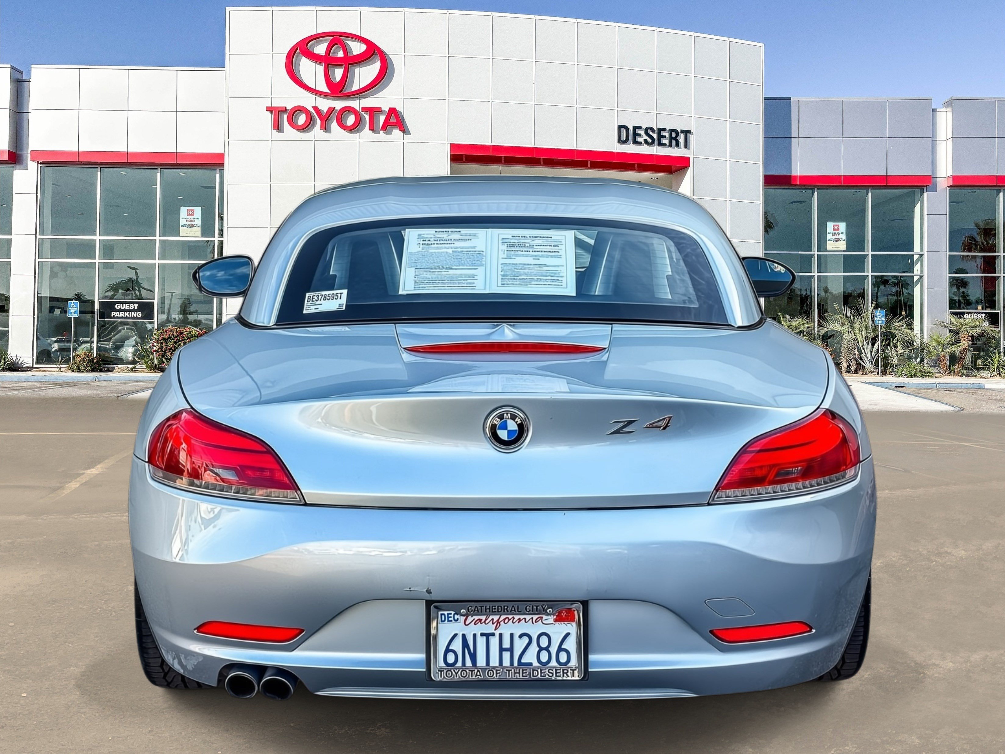 Used 2011 Titanium Silver Metallic BMW sDrive30i image 5