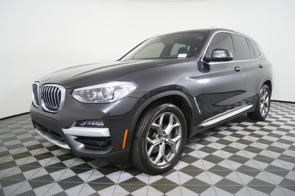 Used 2021 Dark Graphite Metallic BMW sDrive30i image 8
