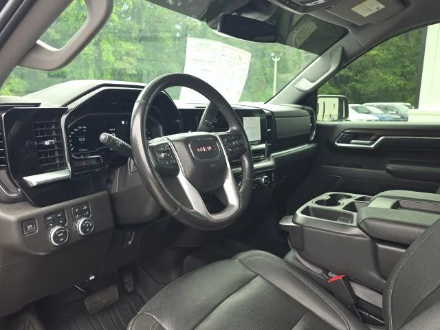 Used 2022 Silver GMC SLT image 26
