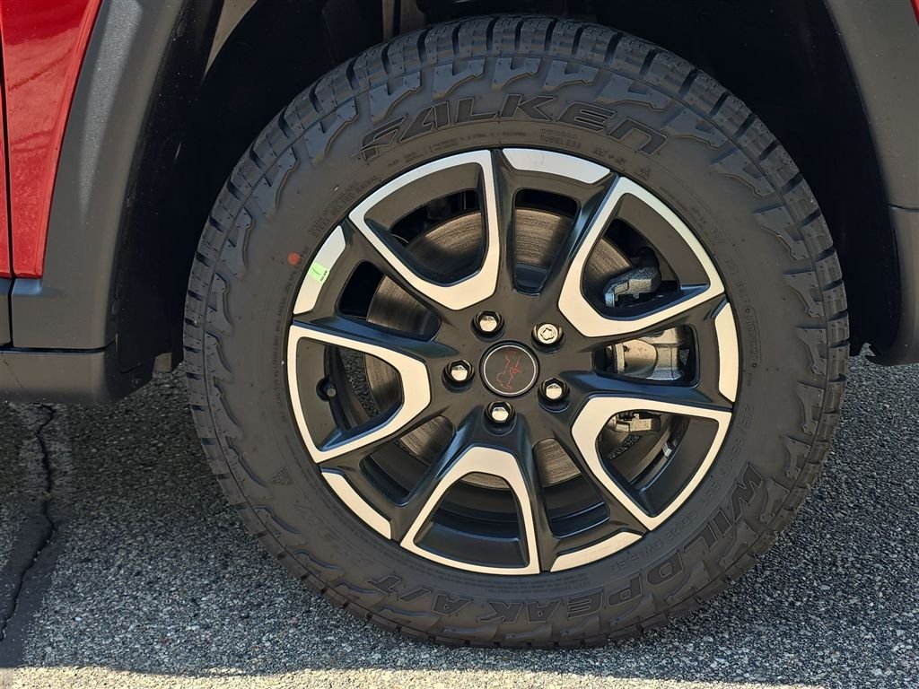 New 2026 Red Hot Pearl-Coat Exterior Paint Jeep Trailhawk image 12