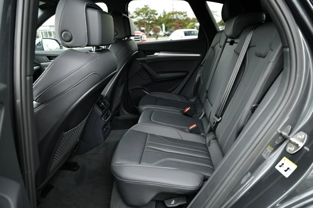 Used 2025 Tambora Gray Metallic Audi 2.0T Premium Plus image 27