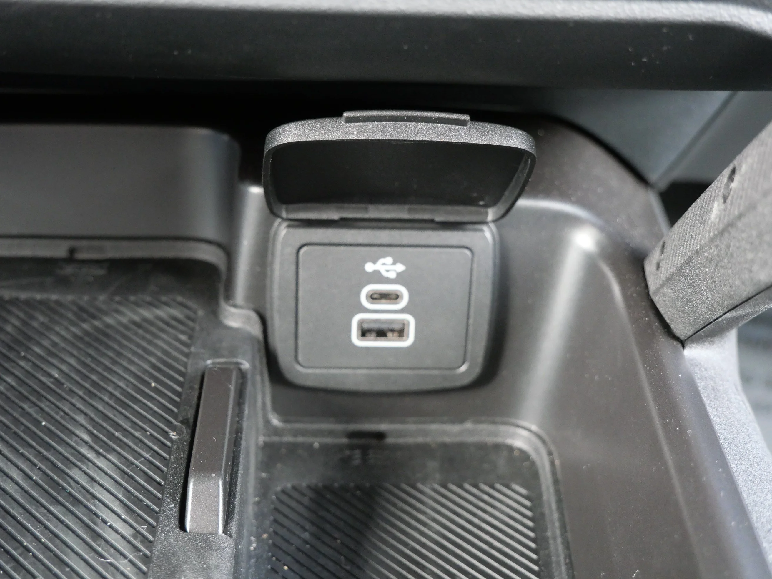 New 2026 Velocity Blue Metallic Ford Badlands image 36
