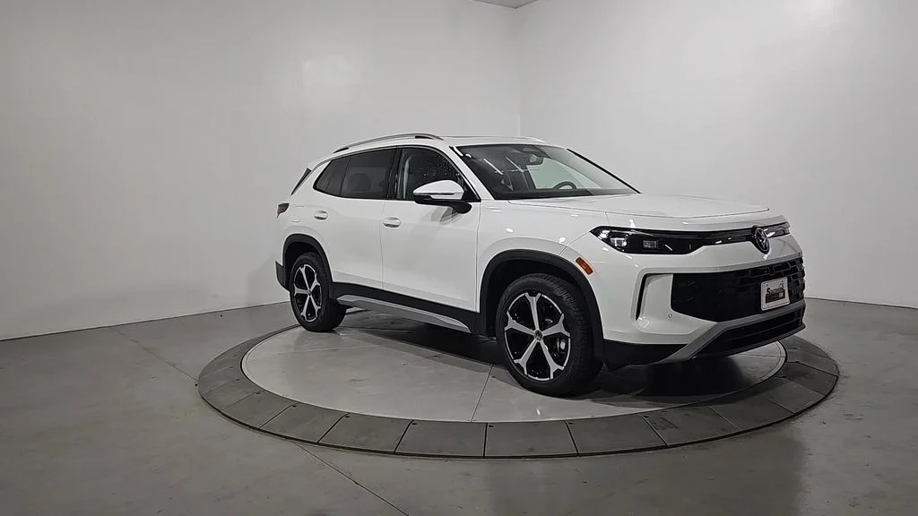 New 2026 White Volkswagen 2.0T SE image 7