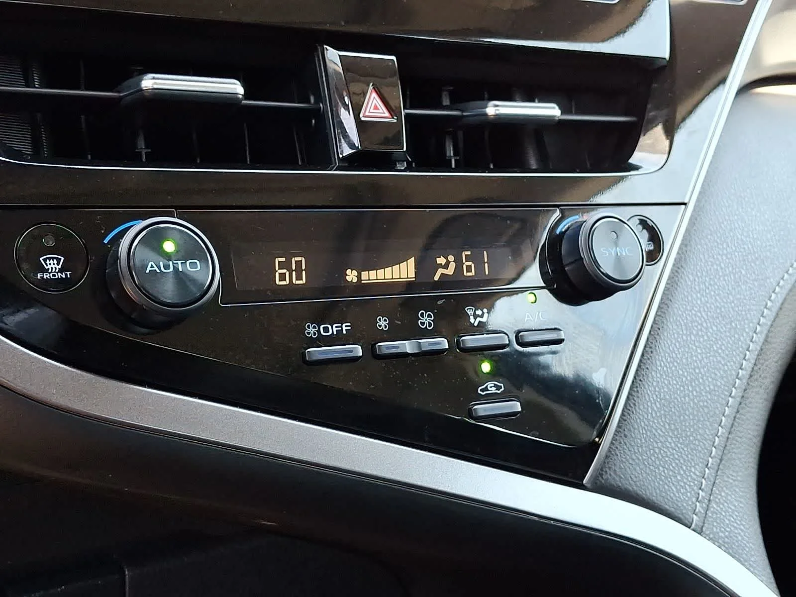 Certified Used 2024 Midnight Black Metallic Toyota SE image 18