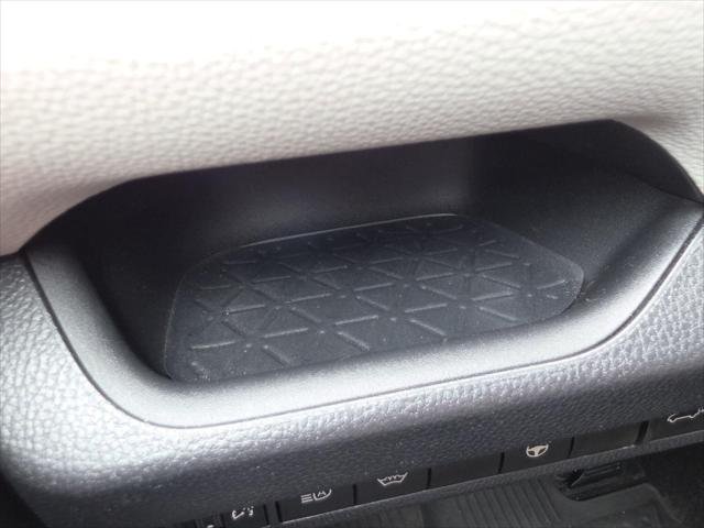 Certified Used 2024 MAGNETIC GRAY MET. Toyota  image 45