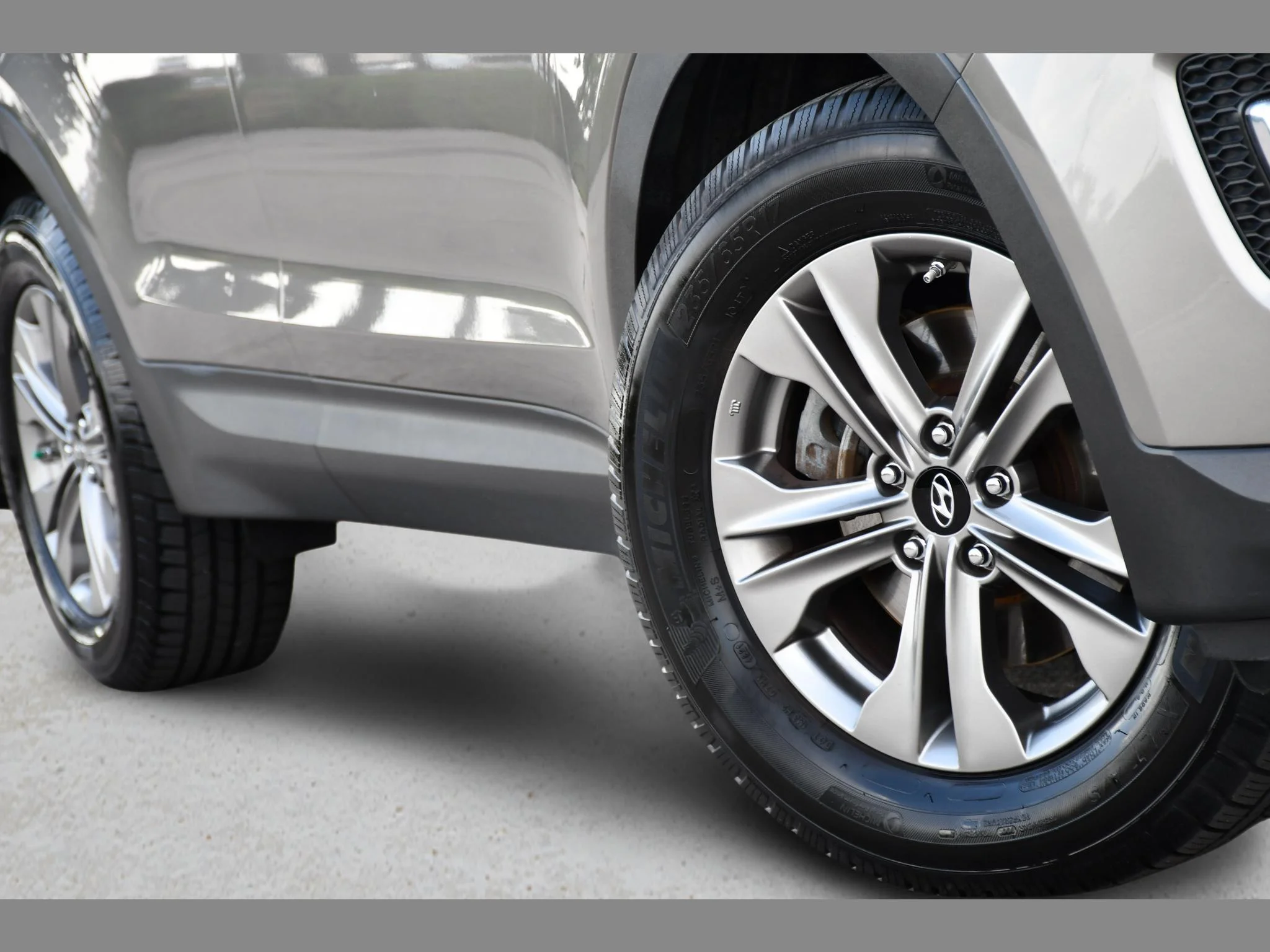 Used 2016 Mineral Gray Hyundai 2.4L (A6) image 8