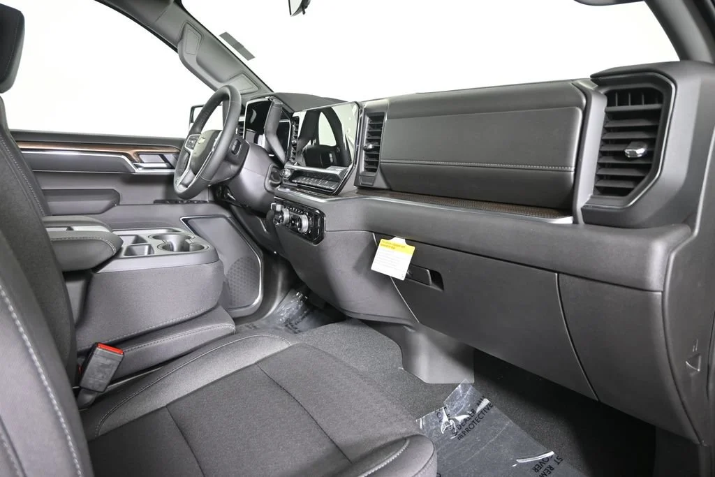 2026 Chevrolet Silverado 1500 LT - Photo 15