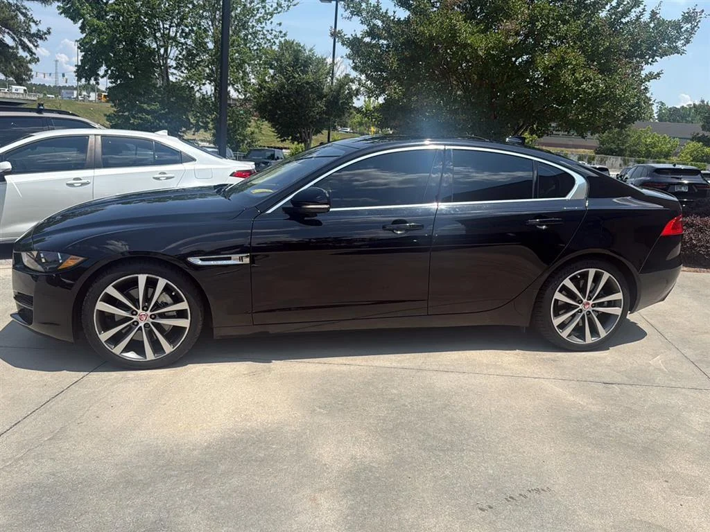Used 2019 Narvik Black Jaguar 25t Prestige image 4