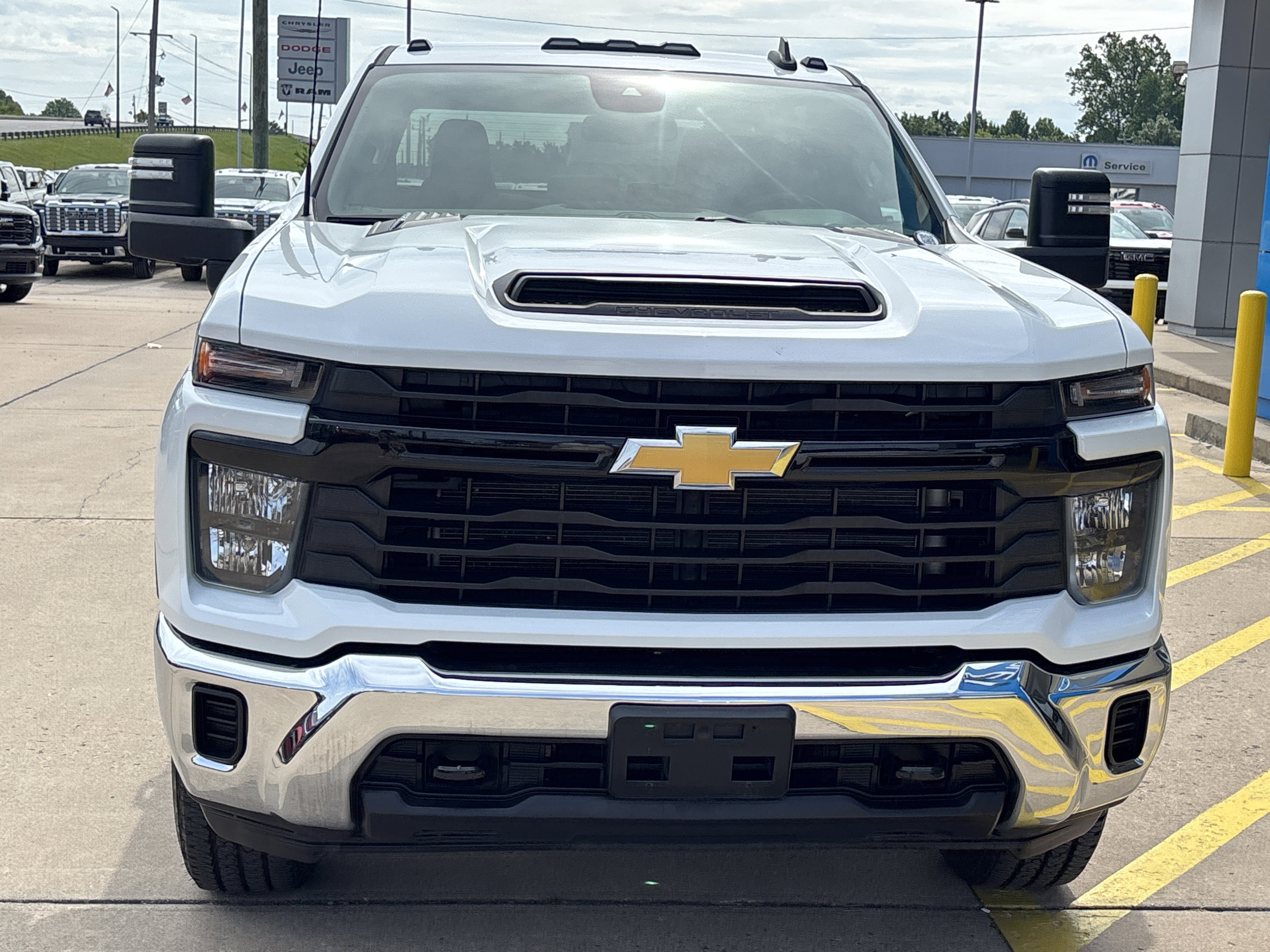 Used 2024 Summit White Chevrolet WT image 11