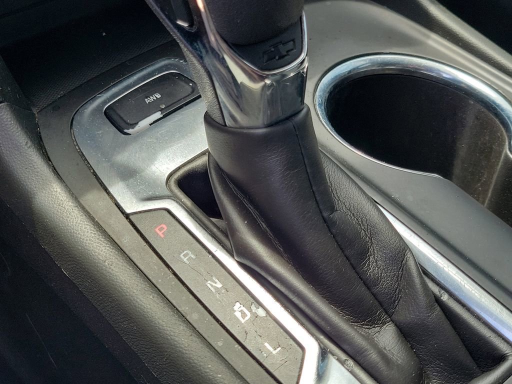 Used 2023 Summit White Chevrolet LS image 29
