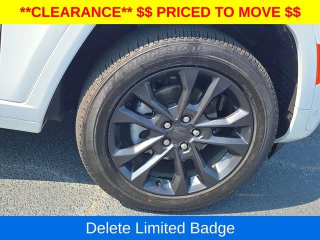 Used 2026 White Jeep Limited Reserve image 35