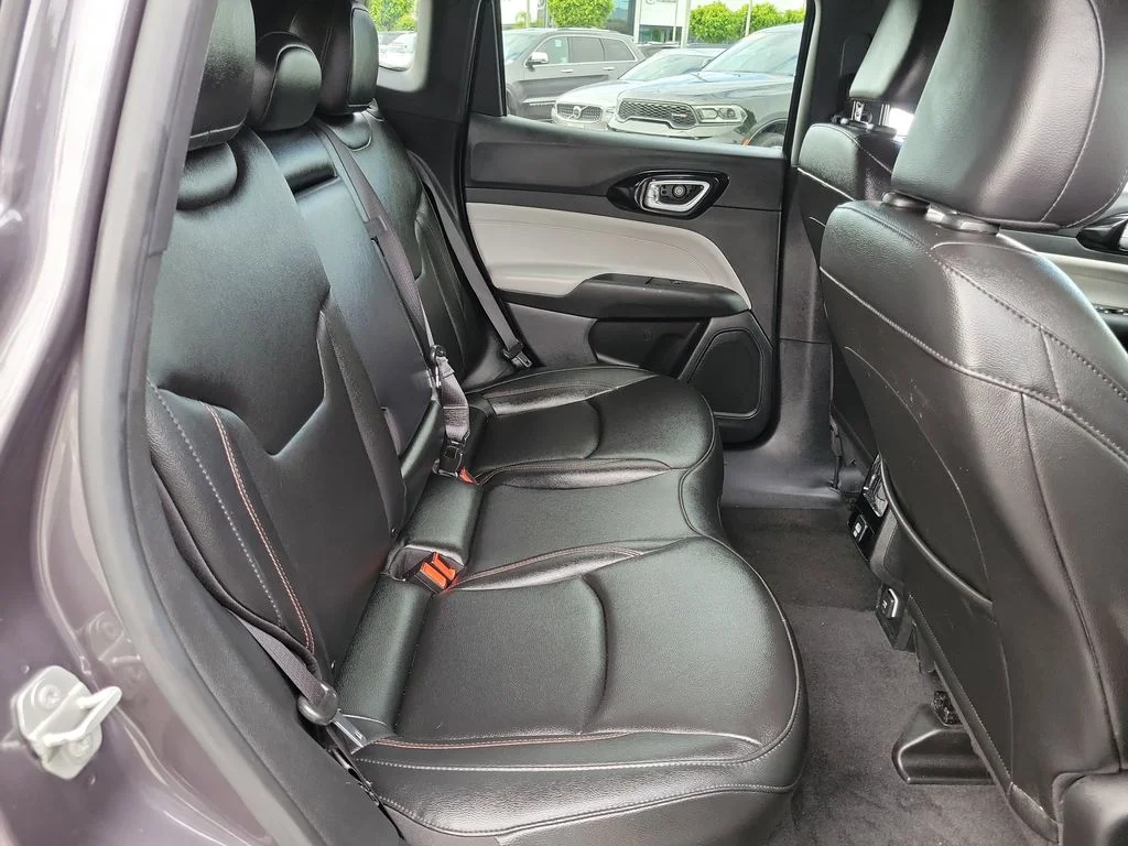 Used 2024 Gray Jeep Limited image 19