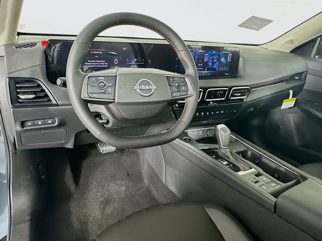 New 2026 Atlantic Gray Metallic / Super Black Two-tone Nissan SR image 10