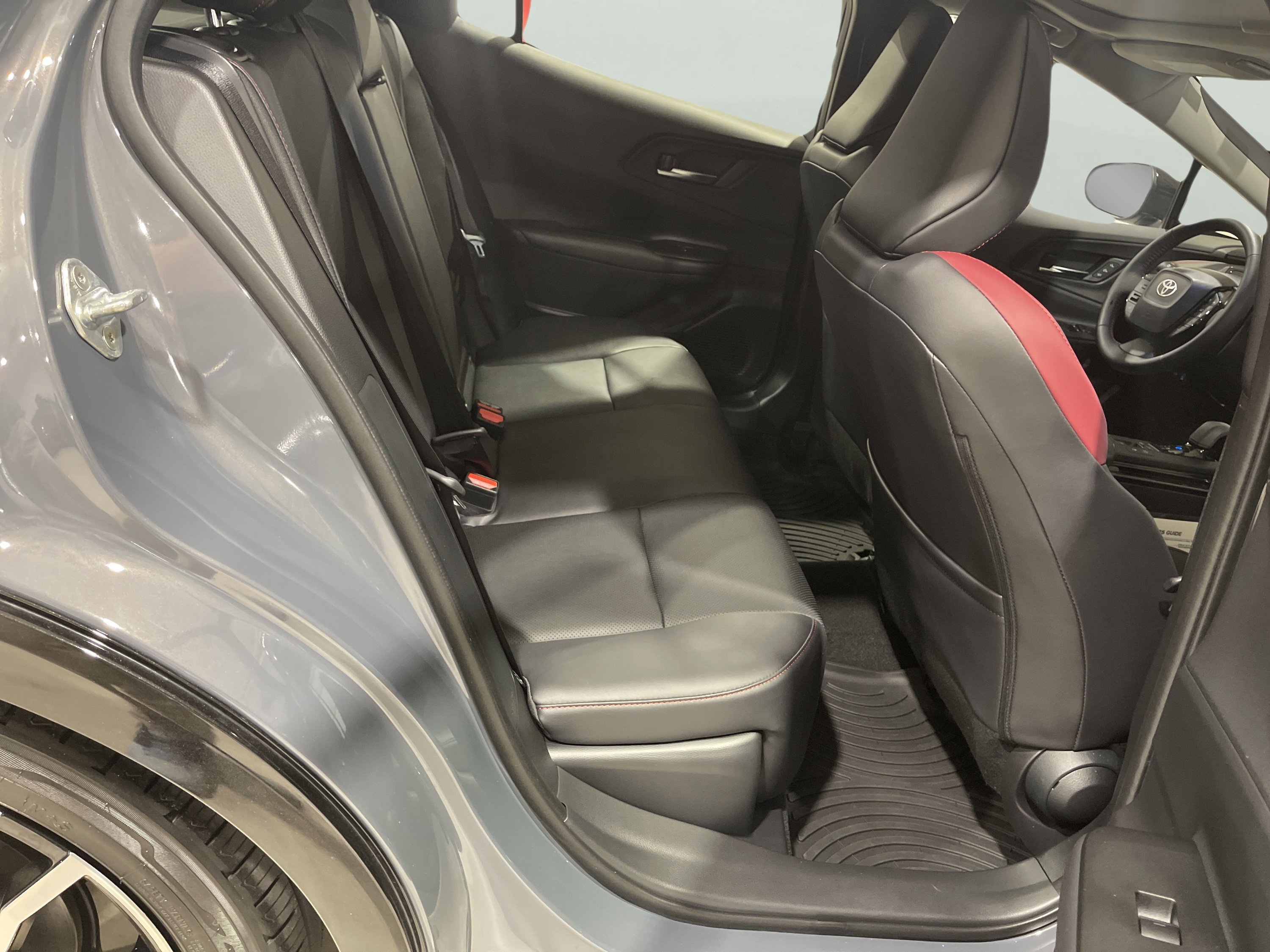 2024 Toyota Prius Prime XSE Premium - Photo 15